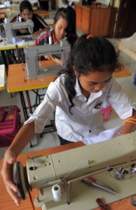 cambodian garment factory workers