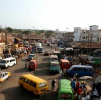 102-africa-kenya-city-trafficM