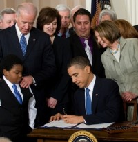 US-POLITICS-HEALTHCARE-thumb-300x310-17295 Obama signes Healthcare Reform Act