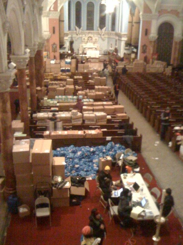 121110-alexisgoldstein-occupysandy-distribution-center