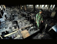 ap_bangladesh_factory_fire_ss8_jt_121125_ssh