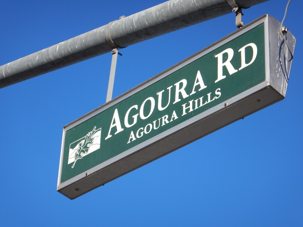 Road sign for the site