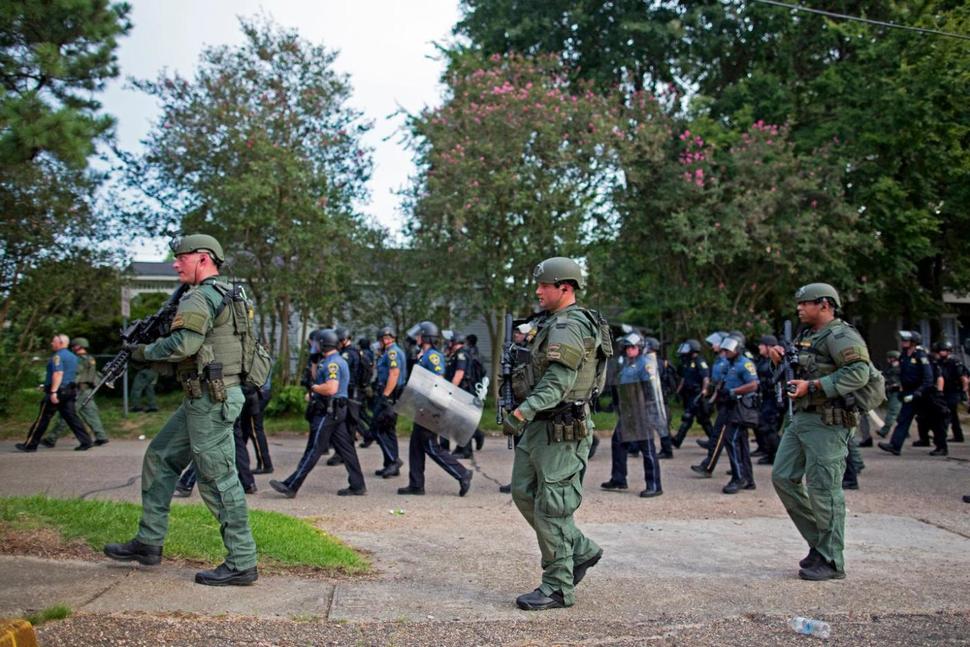 Police in Baton Rouge after blocking protestors
